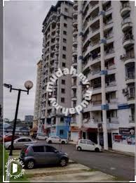 Its convenience to public transport is its only selling point, as other than that the condominium has no redeeming factors. Master Room For Rent At Vista Angkasa Apartment With Private Bathroom Prefer Female Roomz Asia