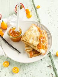 Crepes A La Marmelade De Kumquats Fruits De La Passion Et Vanille Fruit De La Passion Desserts Sucres Marmelade