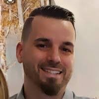 Derek Reis's Instagram, Twitter & Facebook