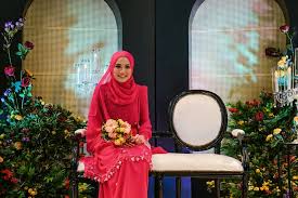 Institute of biological sciences, faculty of science, university of malaya, kuala lumpur 50603, malaysia. Achare18 On Twitter Love Does Not Consist Of Gazing At Each Other But In Looking Together In The Same Direction Antoine De Saint Exupery Majlis Bertunang Khairunnabilah Hanim Bt Dato Mohd Sofian