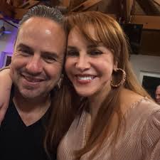 Always great to catch up with the mexican community in Florida and enjoy  great cocktails and appetizers. Well done @usmcocia for putting together  such a delightful event. 🇲🇽🎉 #usmexicochamberofcommerce  #empresasmexicanas #exportacionmexico#usmexico ...