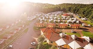 Hos oss hittar du allt från hisnande åkattraktioner till konserter, restauranger liseberg rekommenderar. Lisebergsbyn Camping Gothenburg