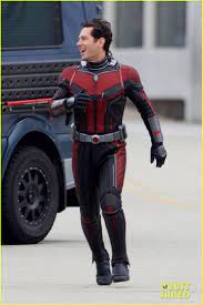Paul stephen rudd was born in passaic, new jersey. Paul Rudd Runs In Costume On The Set Of Ant Man And The Wasp First Look Photo 3972058 Ant Man Paul Rudd Pictures Just Jared