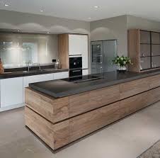 Assemblage De La Cuisine Mehr Als Die Couleurs Kuche In 2020 Country Kitchen Designs Best Kitchen Designs Kitchen Island Storage