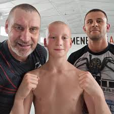 Po sylwestrze z TVP murawa dalej nie doszła do siebie 😂