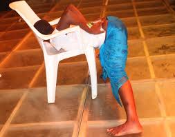 Kanga moja ndembendembe chumbani miuno ya kuvunja chaga. Angalia Picha Za Kanga Moko Balaa Inye Nje Nje Libeneke La Kaskazini