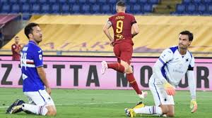 Check how to watch roma vs sampdoria live stream. Roma Sampdoria 2 1 Super Dzeko Tiene Vive Le Speranze Champions La Repubblica
