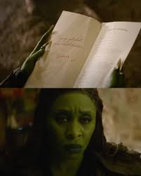 annasawai is a vision in @dior at the #SAGAwards. ❤️ video: @emm.hugh