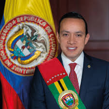 A pesar de su título, un gobernador planetario es un individuo con la autoridad (a menudo hereditaria). Gobernador