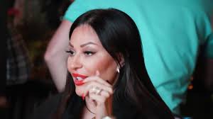 VRLO SMO STROGO VASPITANE' Ovo su Cecini roditelji! Pevačica ih oslovljava  imenom, a jednu stvar joj NIKADA nisu oprostili!