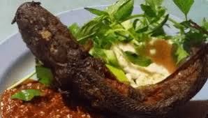 Udang balado or sambal goreng udang is a hot and spicy shrimp dish commonly found in indonesian cuisine. 10 Most Common Side Dish In Indonesia Factsofindonesia Com