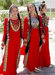 Kashmiri Traditional Dresses For Girls Traditional Dresses Traditional Outfits Costumes Around The World