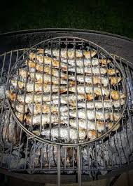 Sardines Au Barbecue Grillees Au Sel Recette Sardine Barbecue Sardines Grillees Sardines