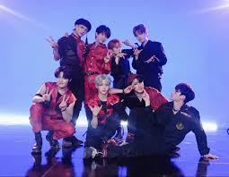 Changbin Sur Twitter Ì¤í¤ì§ê¸° 2020 06 21 It S Not Easy To Chose From Skz S Menu Right We Knew All Skz S Menu Has Satisfied Your 5 Senses Even A Passerby As Well