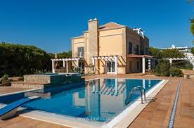 One of the standout attractions in castro marim is the castro marim golf and country club. Beach Walk Villa For Sale In Castro Marim Meretdemeures Com
