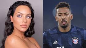 One week after her split with a famous football player, former next top model contestant kasia lenhardt has been found dead at age 25.follow the story. Ckape7tombqqtm