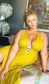 She starts to rub and strokes. Pin On Curvy Bbw Plus Size Plump Files