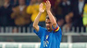 روبيرتو باجيو لاعب إيطالي يعد من أفضل لاعبي كرة القدم في إيطاليا والعالم واختير في المركز السادس عشر من بين أفضل مئة لاعب في القرن العشرين. Ø·Ø¨ÙŠØ¨ ÙŠØ­Ø° Ø± Ø¹Ù…Ø± Ø¹Ø¨Ø¯Ø§Ù„Ø±Ø­Ù…Ù† Ù…Ù† Ù…ØµÙŠØ± Ø§Ù„Ø£Ø³Ø·ÙˆØ±Ø© Ø±ÙˆØ¨ÙŠØ±ØªÙˆ Ø¨Ø§Ø¬ÙŠÙˆ