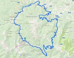Fra l'appennino parmense e il frignano ai lati, la pianura padana reggiana a nord e la toscana a sud, annovera fra le valli principali la val d'enza e la val secchia. Appennino Modenese Motogiro Tutto Curve Del Monte Cimone Id 237