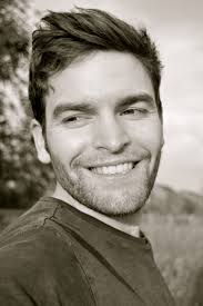 Thomas Howells's Instagram, Twitter & Facebook