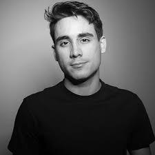 Alejandro Borjas's Instagram, Twitter & Facebook