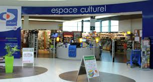 Aujourd'hui on compte plus de 200 magasins implantés partout en france. Michel Edouard Leclerc Dans Les Annees 1990 Nous Avions Du Mal Actuabd