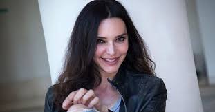 Hande ataizi, önceki gün oğlu aslan leon'u nişantaşı'nda gezdirirken objektife takıldı. Hande Ataizi Nin Oglunu Sosyal Medyada Buyuk Ilgi Gordu Iste Hande Ataizi Nin Merak Edilen Oglu Leon Harvey Galeri Takvim