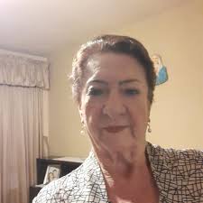 El empresario y candidato por la alianza Unidad es primero en esta encuesta  de intención de votos con 20,4%, mientras que el senador oficialista le  pisa los talones con el 20,0%. (Datos