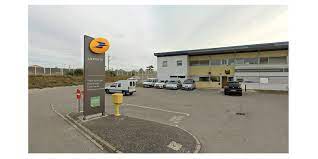 Ce bureau de poste est situé r grande rue jean jaures, 26300 bourg de peage. La Poste Reprend Du Service Apres La Reouverture Du Centre Courrier De Romans