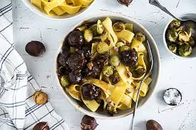 Kaffee Honig Knoblauch Fleischballchen Mit Tagliatelle Rosenkohl Maronen Werbung Fur Miele Fleischballchen Lebensmittel Essen Rosenkohl
