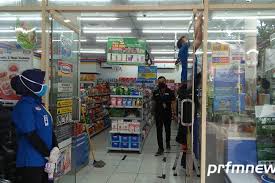 Pilihan berbagai macam bisnis terbuka lebar asalkan anda jeli dalam menganalisa peluang. Sepekan Ditutup Karena Karyawan Positif Covid 19 Minimarket Di Antapani Kembali Dibuka Prfm News