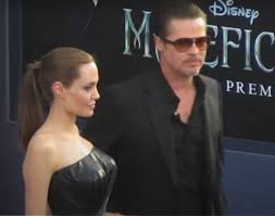 Angelina jolie and brad pitt's son maddox broke his silence about his alleged estrangement from his father. Povestea ContinuÄ Angelina Jolie Si Brad Pitt LanseazÄ O Sampanie Roz