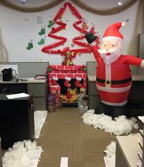 Explore how to find the perfect theme for holiday decorations throughout your home. 15 Office Christmas Decorating Contest Ideas Which Are So Inspiring Collagecab