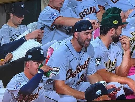 The future of the Tigers and the future Hall of Famer: Kevin McGonigle and Justin Verlander are sitting together at the Home Run Derby