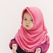 Namun untuk menyenangkan dan anda nggak jenuh, oleh karenanya secara penuh kami akan pastikan selalu update agar kamu merasa senang serta pastinya tidak akan jenuh kalau mengunjungi blog admin yang sederhana ini. 91 Ide Khimar Kerudung Hijab Gaya Hijab