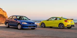 When the 1999 honda civic si coupe debuted at the chicago auto show with a $17,860 msrp, it was an instant hit with young enthusiasts. 2019 Honda Civic Si Coupe Vs 1999 Honda Civic Si Coupe