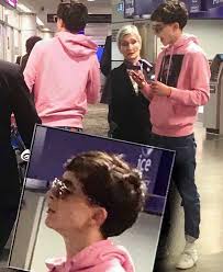 In Canada For Beautiful Boy Premiere Sporting Short The King Haircut Timothee Chalamet Beautiful Boys Timmy T