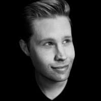 300+ perfiles de «Vensel»