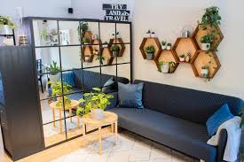 Wir haben uns 3 schöne deko diy überlegt, für das wohnzimmer einen pouf und ein kleines regal und für das bad ein. Xxl Ikea Hack Kallax Regal Als Spiegel Wand Umbauen Trytrytry