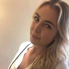 Sandra Jeffrey's Instagram, Twitter & Facebook