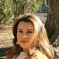 Janine Swartz's Instagram, Twitter & Facebook