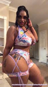 Shannybee89 Onlyfans Profile Content - updated November 2025