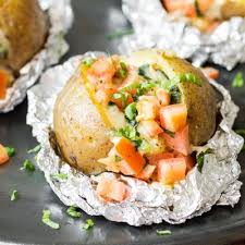 Ofenkartoffel Rezepte 5 Knollige Ideen Fur Deinen Topf Ofenkartoffel Rezept Rezepte Ofenkartoffel