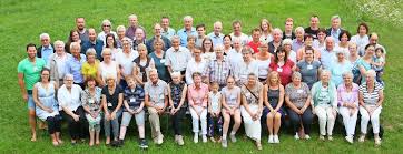 Connect with new business contacts using bypath; Familientreffen Ein Weltweit Verzweigter Stammbaum