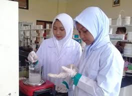 Anda bisa mengurus pendaftaran tanah sistematis lengkap gratis, tanpa birokrasi yang berbelit. Virus Corona Merebak Hand Sanitizer Herbal Produk Smk Citra Medika Banyak Dicari Sukoharjonews Com