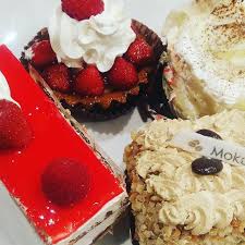 Selene 6 Ans Pas De Big Gateau Mais Des Individuels Selene Est Happy Elle A Son Merveilleux Ca M Apprendra A Manger Un Quart A La Fourchette Directemen