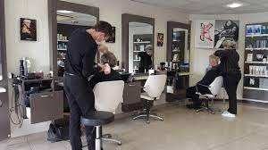 Trouvez des images de salon de coiffure. Mont De Marsan Des Coiffeurs Inquiets D Un Possible Reconfinement
