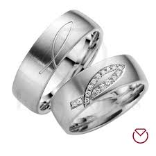 Medellín es una de las ciudades más reconocidas en latinoamérica por la calidad de su joyería y es que en la capital antioqueña podrán hallar una amplia variedad de anillos en distintos materiales como oro, plata, platino y con piedras. Argollas De Matrimonio En Plata Lcamp 11 Lcjoyeros