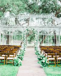 Traditional And Quirky Wedding Venues For Our Creative Couples In 2020 Outdoor Wedding Venues Smallest Wedding Venue Best Wedding Venues