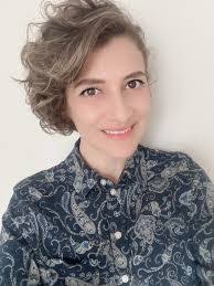 Beatrice Downey's Instagram, Twitter & Facebook